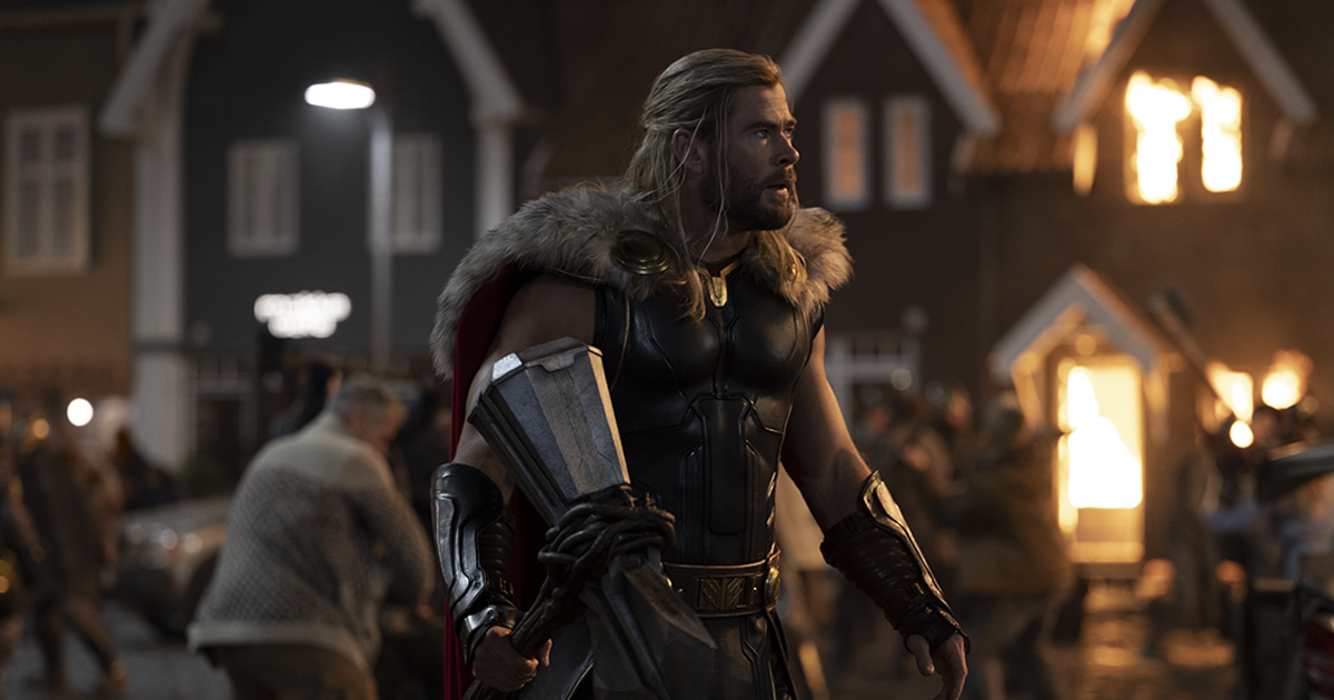 Review: 'Thor: Ragnarok,' of Gods, Monsters and Silly Jokes - The